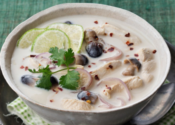 Thai chicken soup Tom kha gai