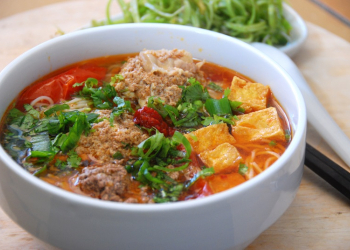 Rice Vermicelli Soup Bún Riêu