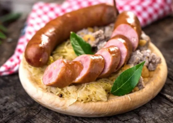 Kranjska Klobasa (Carniolan sausage)