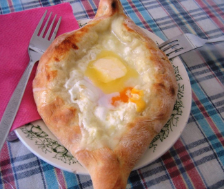 Khachapuri Adjaruli