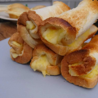 Cheese roll