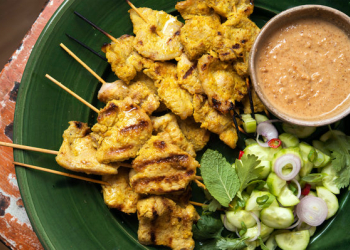 Satay-thịt xiên nướng