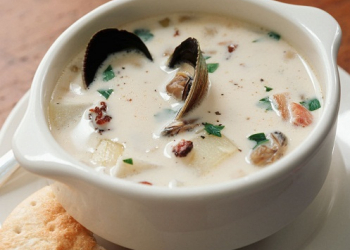 Súp nghêu Mỹ Clam Chowder