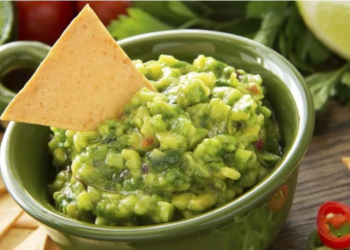 Món bơ xay nhiễn Guacamole