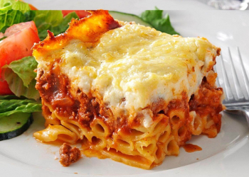 Mì ống đút lò Pastitsio