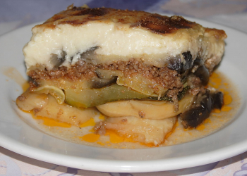 Moussaka khoai tây của Serbia