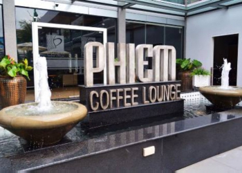 Phiếm Coffee Lounge