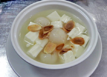 Chè khúc bạch