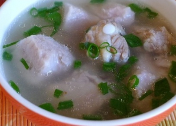 Canh khoai môn