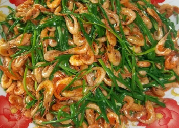 Tép xào lá hẹ