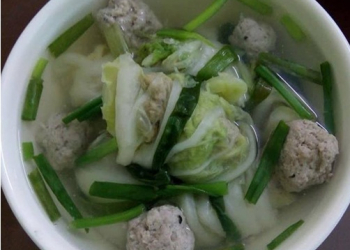 Canh cải thảo thịt viên