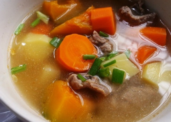 Canh thịt bò khoai tây, cà rốt