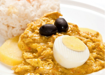 Gà hầm Aji de Gallina