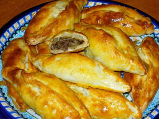 Bánh Pirozhki Nga