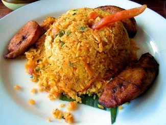 Cơm gà Arroz con Pollo