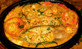 Cá biển hầm Moqueca