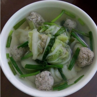 Canh cải thảo thịt viên