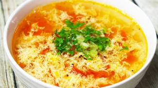 Canh trứng hoa cà chua