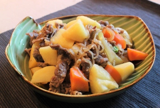 Thịt hầm Nikujaga