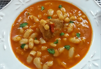 Đậu trắng hầm thịt Loubia