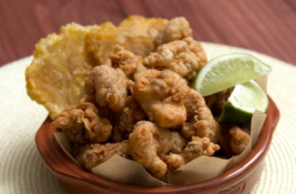 Gà chiên Chicharros de pollo