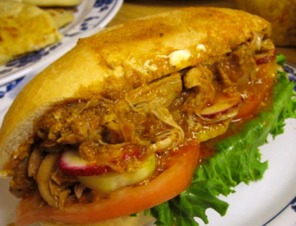 Bánh mì Panes rellenos