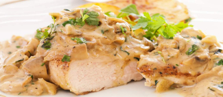 Gà hầm sốt kem nấm Pollo en crema